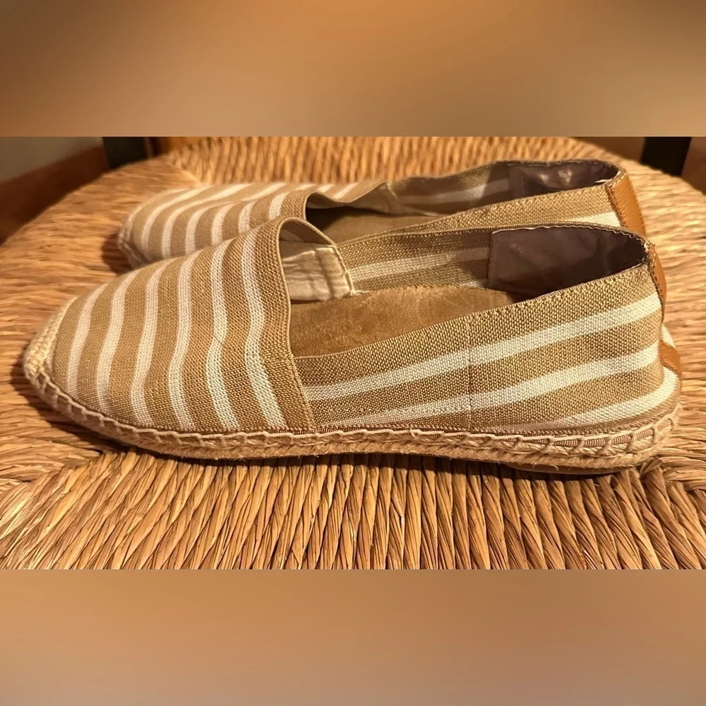 Vionic Valeri Coastal Espadrille Tan/White Stripe Slip-On Flat Shoes Women’s 9.5
